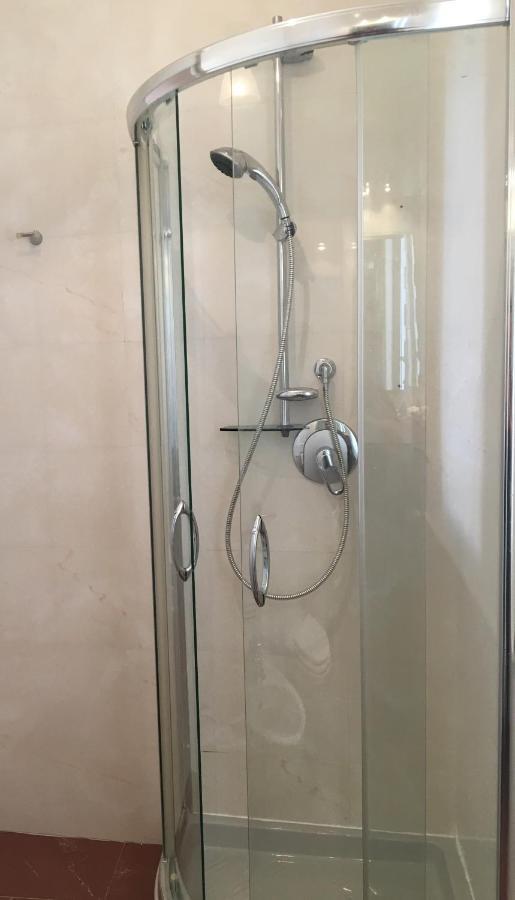 Guest house Intra 2*